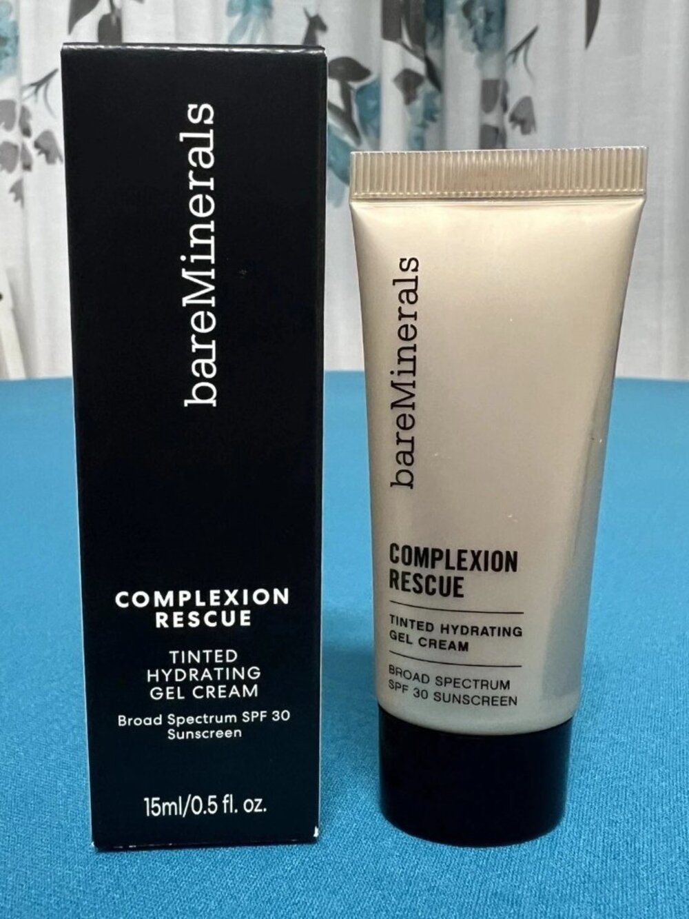 BareMinerals Complexion Rescue Tinted Hydrating Gel Cream Terra 8.5 SPF30 - Picture 2 of 4
